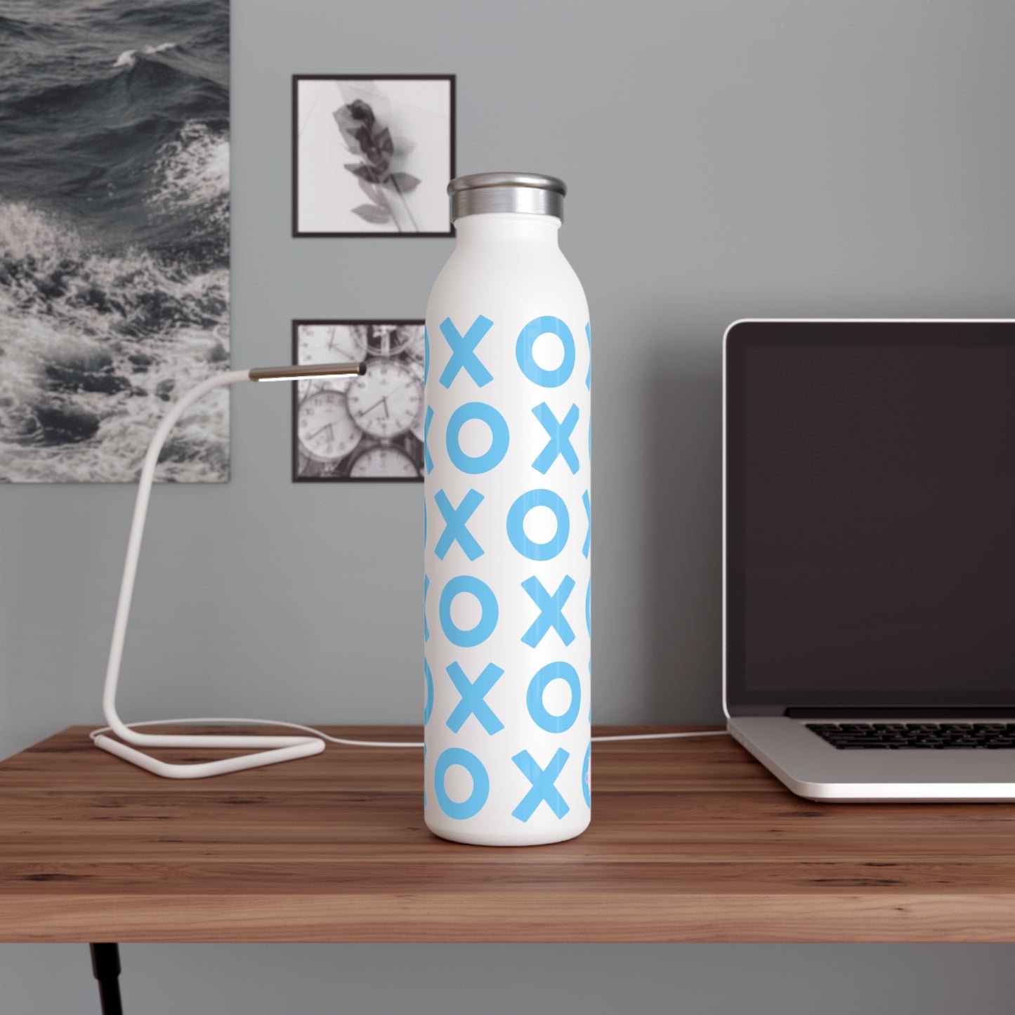 XOXO water bottle 20oz