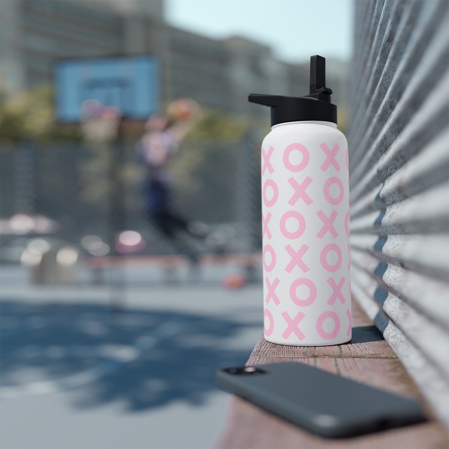 XOXO sipper water bottle 32oz